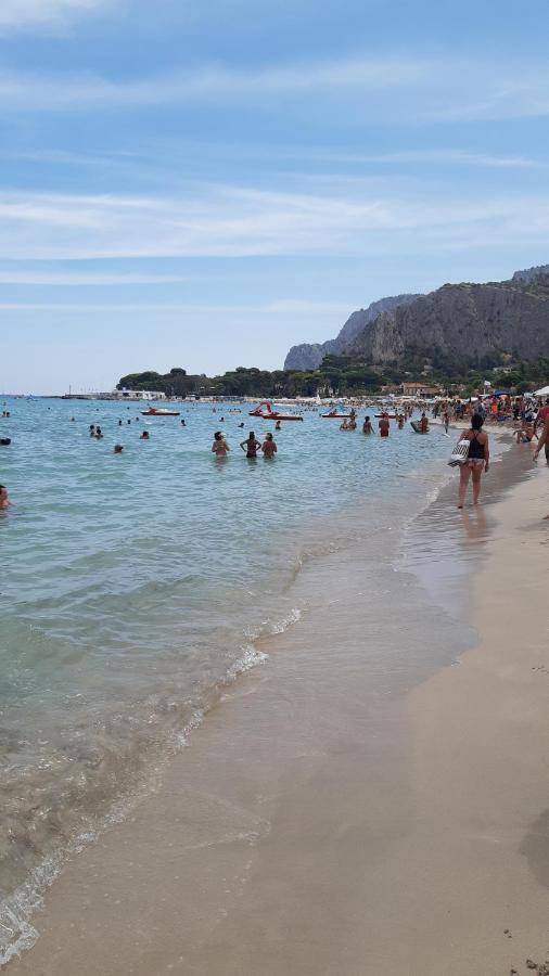 פלרמו Mondello Beach Holyday מראה חיצוני תמונה